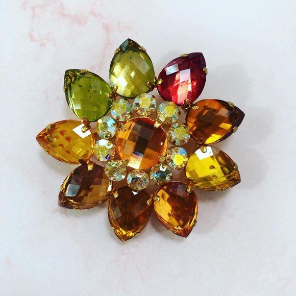 JOAN RIVERS MULTI-COLOR FACETED RHINESTONE LARGE FLOWER BROOCH PIN - Picture 4 of 4
